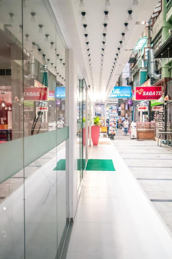 Budacco The Living Place Bangkok Exterior foto